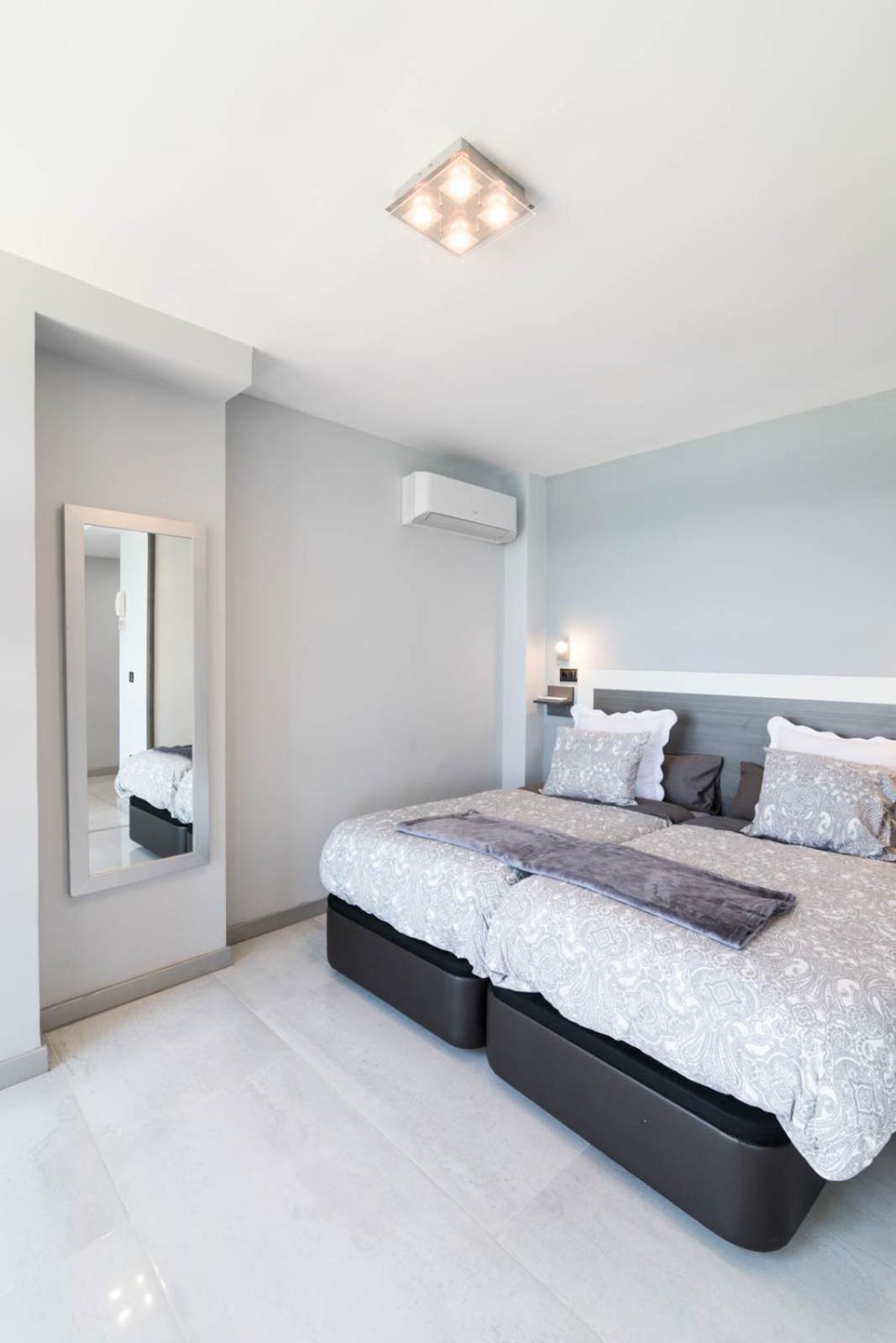 Deluxe Supreme Appartement Málaga Buitenkant foto